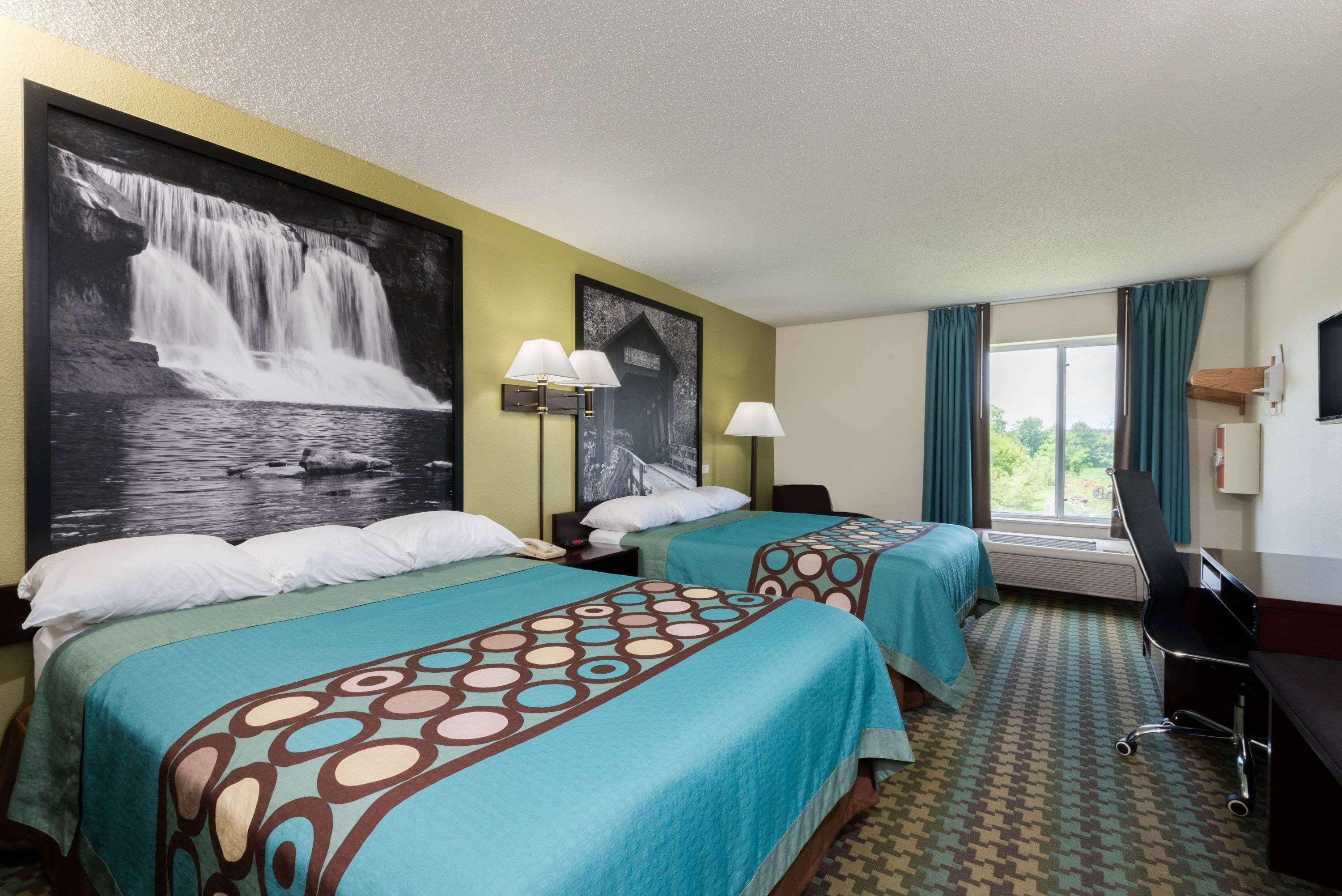 Super 8 By Wyndham Cloverdale In Extérieur photo